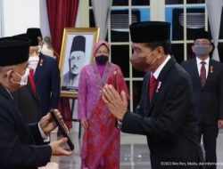 Presiden Jokowi Berikan Anugerah Gelar Pahlawan Nasional kepada Lima Tokoh