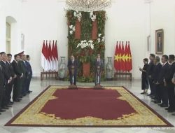 Presiden Joko Widodo Bahas Peningkatan Kemitraan Strategis Bilateral dan Kawasan dengan Presiden Vietnam Nguyễn Xuân Phúc
