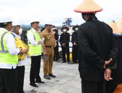 Petani Curhat kepada Presiden Joko Widodo