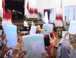 Presiden Joko Widodo Apresiasi Kerja Keras Menteri ATR Hadi Tjahjanto Selesaikan Konflik Agraria Suku Anak Dalam
