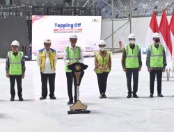 Presiden Joko Widodo Hadiri Topping Off IMS GBK