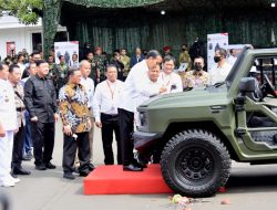 Disupiri Prabowo Subianto, Presiden Joko Widodo Jajal Maung