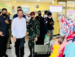 Presiden Joko Widodo Cek Pelayanan BPJS Kesehatan di Kota Pekanbaru