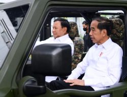 Presiden Jokowi Jajal Rantis Maung
