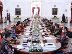 Presiden Joko Widodo Terima Dewan Komisioner OJK dan Perwakilan Industri Jasa Keuangan