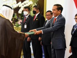 Presiden Joko Widodo Terima Surat Kepercayaan Sebelas Duta Besar Negara Sahabat