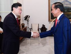 Presiden Joko Widodo Terima Kunjungan Kehormatan Menlu Republik Rakyat Tiongkok (RRT)