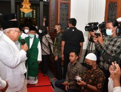 Hadiri Muhasabah dan Istigasah Doa Keselamatan Bangsa, Wapres Ma’ruf Amin Ingatkan Pentingnya Minta Pertolongan Allah