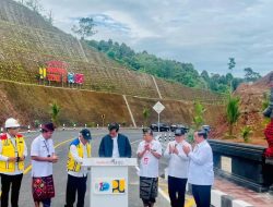 Presiden Joko Widodo Resmikan Jalan Pintas Batas Kota Singaraja-Mengwitani