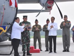 Presiden Joko Widodo Saksikan Penyerahan Pesawat Super Hercules TNI AU