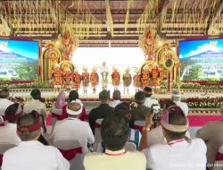 Presiden Joko Widodo Minta Penataan Kawasan Pura Besakih Dibarengi Manajemen yang Profesional