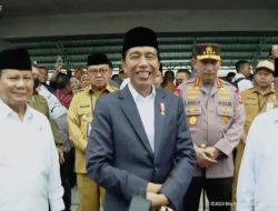 Presiden Joko Widodo Cek Harga Kebutuhan Pokok di Pasar Tabalong