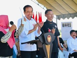 Presiden Joko Widodo Serahkan Sertifikat Tanah untuk Masyarakat di Kabupaten Blora