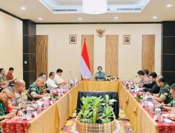 Presiden Joko Widodo Minta TNI Polri Kawal Pembangunan untuk Tingkatkan Kesejahteraan Masyarakat Papua