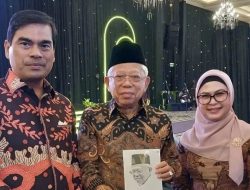 UIN Ar-Raniry Persembahkan Buku untuk Ultah Ke-80 Wapres Ma’ruf Amin Ma’ruf Amin