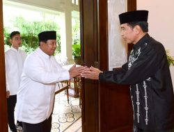 Menhan Prabowo Subianto Bersilaturahmi dengan Presiden Joko Widodo di Solo