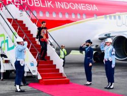 Presiden Joko Widodo Salat Idulfitri 1444 H di Masjid Sheikh Zayed Surakarta