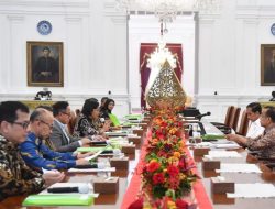 Presiden Joko Widodo Terima Pansel Pemilihan Calon Anggota Dewan Komisioner OJK