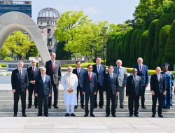 Presiden Joko Widodo dan Ibu Iriana Kunjungi Hiroshima Peace Memorial Park