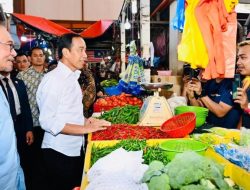 Presiden Joko Widodo dan PM Anwar Sambangi Pasar Chow Kit