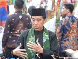 Presiden Joko Widodo Ingin Masyarakat Kembali Gemar Berkebaya