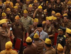 Menhan Prabowo Subianto Hadiri Hari Veteran Nasional di Solo