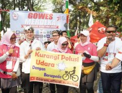 Airin Rachmi Diany Gowes Bareng Ribuan Warga di Tangerang Selatan