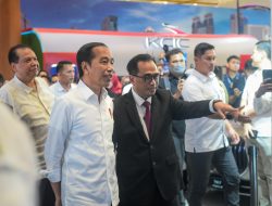 Presiden Jokowi Tinjau Pameran Hub Space di JCC