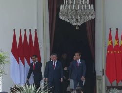 Presiden Joko Widodo Terima Kunjungan Resmi PM Tiongkok Li Qiang di Istana Merdeka