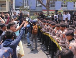 Polda Lampung Laksanakan Latihan Simulasi Sispamkota Pelaksanaan Pemilu 2024