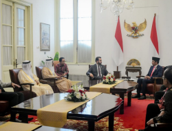 Presiden Jokowi Terima Majelis Hukama Muslimin di Istana Merdeka