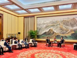 Presiden Jokowi dan Ketua Zhao Leji Apresiasi Peningkatan Kerja Sama Indonesia-RR