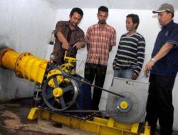Aksi Sosial Telkom Bersama ITS Bangun Pembangkit Listrik Tenaga Mikro Hidro bagi Warga Kampung Tlocor Banyuwangi