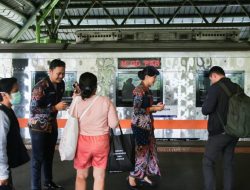 Jelang Konser Coldplay, Jumlah Penumpang yang Datang di Stasiun Gambir Meningkat