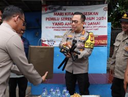 Kapolres Jaksel Kombes Pol. H. Ade Ary Syam Indradi, SH, S.Ik, MH Melaksanakan Kegiatan Sat Kamling di wilayan Tebet