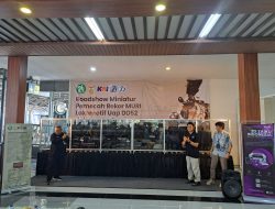 Miniatur Lokomotif Uap DD5208 Pemecah Rekor MURI Hadir di Stasiun Bandung