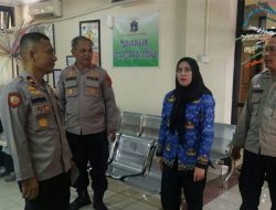 Momen HUT ke 52 Korpri, Kapolsek Pasar Minggu Anjangsana ke Kelurahan Pasar Minggu