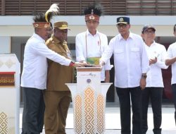 Resmikan Dua Bandara Baru di Papua, Presiden: Manfaatkan Sebaik-baiknya