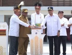 Resmikan Dua Bandara Baru di Papua, Presiden Joko Widodo: Manfaatkan Sebaik-baiknya