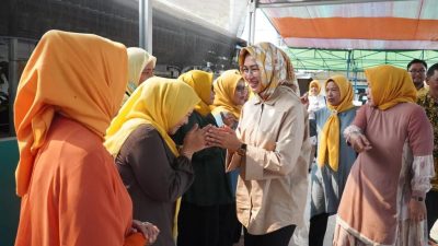 Galakkan Semangat Gotong Royong, Airin Rachmi Diany: Guna Memupuk Kebersamaan di Masyarakat