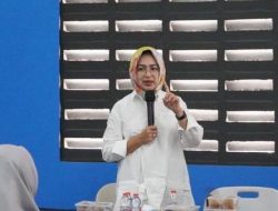Airin Rachmi Diany Ajak Warga Daur Ulang Sampah untuk Melestarikan Lingkungan