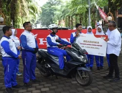 Yayasan AHM Berikan Beasiswa untuk Future Leader