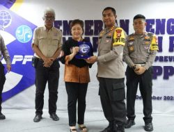 Beri Penghargaan Untuk Personil C-TAPP, Kapolres : Kami Bangga Dan Berkomitmen Untuk Bersama-sama Menciptakan Lingkungan Berlalu Lintas Yang Aman Dan Tertib