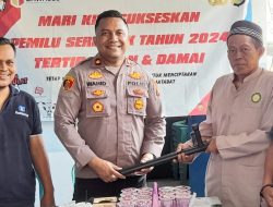 Kapolsek Cilandak, Pimpin Kegiatan Pengecekan Asistensi di Pos Kamling RT. 09/04, Lebak Bulus, Cilandak. Jaksel