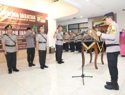 Kapolres Metro Jakarta Timur pimpin Sertijab Wakapolres dan penyerahan jabatan Kasat Reskrim serta Kapolsek Kramat Jati