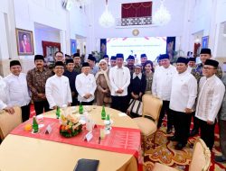 Momen Presiden Joko Widodo dan Kabinet Indonesia Maju Berbuka Puasa Bersama