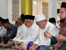 Akhiri Safari Ramadan di Daerah, Wapres Ma’ruf Amin Salat Isya dan Tarawih di Masjid Agung Awwal Fathul Mubien Manado
