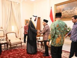 Bertemu Menteri Haji dan Umroh Arab Saudi, Bahas Layanan Fast Track dan Perlindungan Jemaah Haji Indonesia