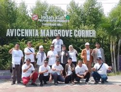 PT IKPP Tangerang Tebar Kepiting Tapal Kuda dan Tanam 10 Ribu Bibit Mangrove di Urban Aquaculture Ketapang