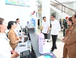 Presiden Jokowi Tinjau Kesiapan RSUD Tamiang Layang Terima Peralatan Medis Modern